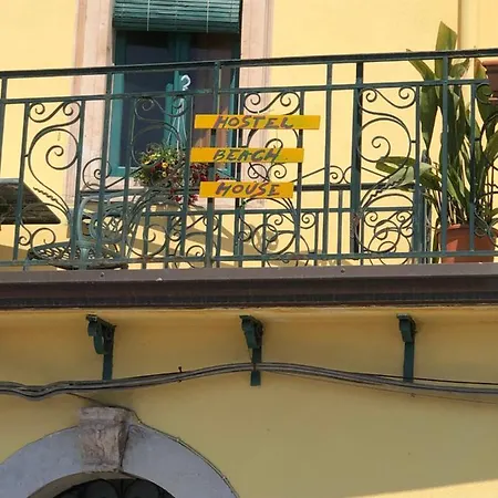 House Hostel Giardini Naxos