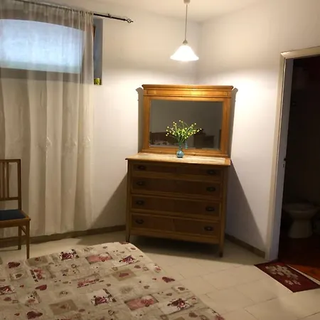 House 호스텔 *