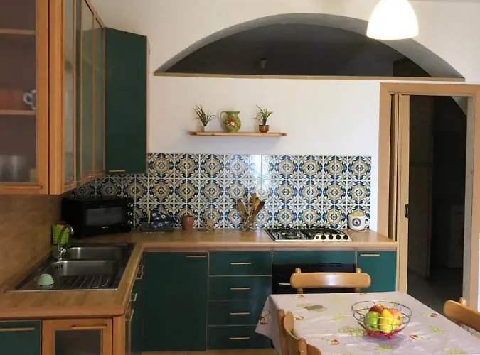 House Hostel Giardini Naxos