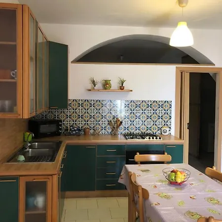 House Hostel Giardini-Naxos