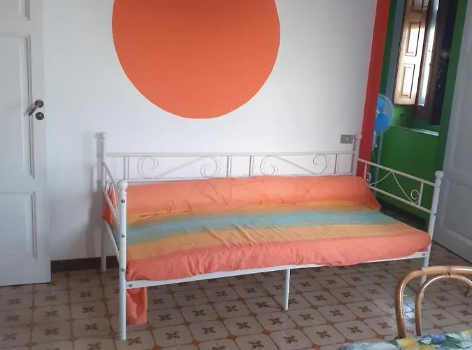 Hostal House Giardini-Naxos